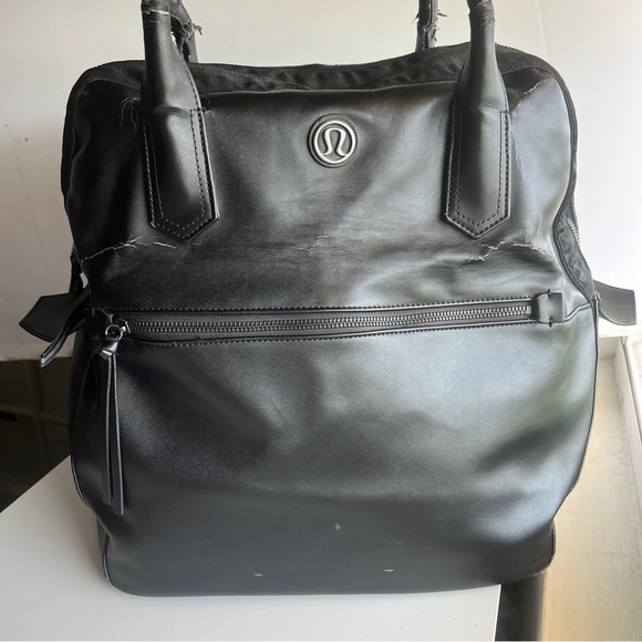 Lululemon leather gym / weekend bag - as is, price firm - Picture 3 of 6
